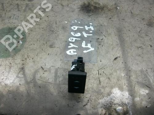 Used Left rear window switch Left rear window switch FORD MONDEO III Saloon (B4Y) 2.0 16V TDDi / TDCi (115 hp) 3779630 3779630