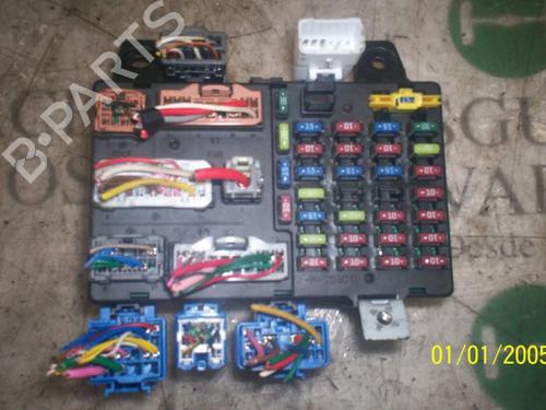 Used Fuse box Fuse box 3747678 3747678