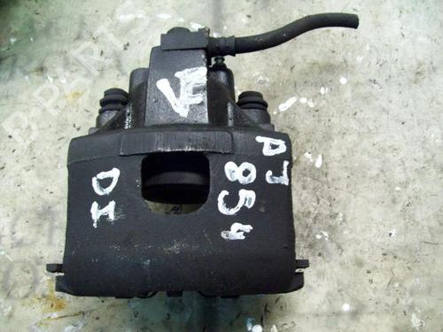Used Left front brake caliper Left front brake caliper CHRYSLER VOYAGER / GRAND VOYAGER III (GS_, NS_) [1992-2001] 11557378 11557378