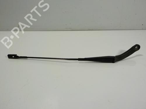 Used Front windshield wiper arm PORSCHE MACAN (95B) 3.0 S (340 hp) 12137920