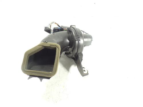 Used Heater blower motor PEUGEOT 5008 (0U_, 0E_) 2.0 HDi 150 / BlueHDi 150 (150 hp) 9215305