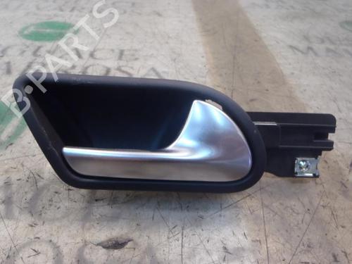 Used Front right interior door handle Front right interior door handle VW GOLF V (1K1) 1.9 TDI (105 hp) 3759404 3759404
