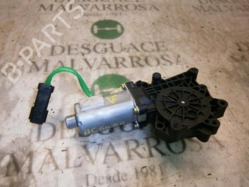 Used Right front window motor Right front window motor JEEP GRAND CHEROKEE II (WJ, WG) 2.7 CRD 4x4 (163 hp) 3738800 3738800