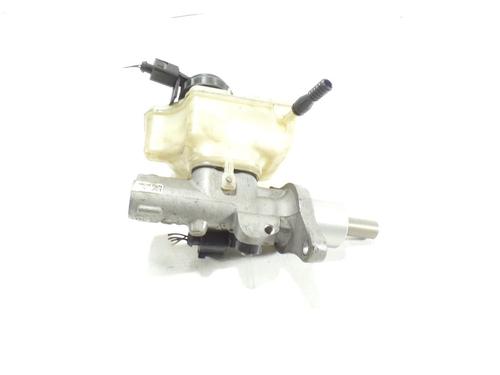 Used Brake master cylinder Brake master cylinder VW GOLF VI (5K1) 1.6 TDI (105 hp) 6888140 6888140