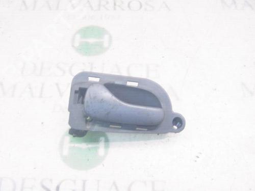 Used Front left interior door handle RENAULT ESPACE III (JE0_) 2.2 12V TD (JE0E, JE0H, JE0P) (113 hp) 3786729