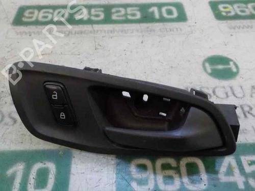 Used Front right interior door handle Front right interior door handle FORD TRANSIT V363 Van (FCD, FDD) 2.2 TDCi 4x4 (155 hp) 6438595 6438595