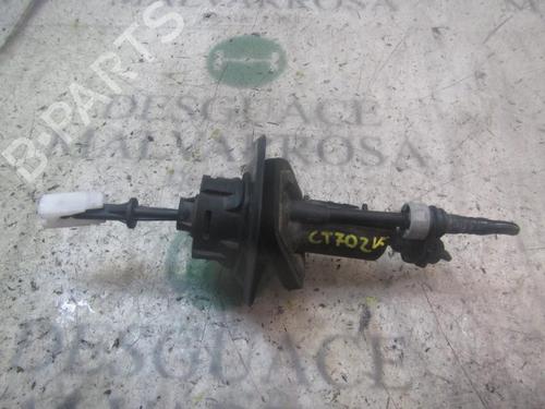 Used Clutch slave cylinder Clutch slave cylinder FORD KUGA I 2.0 TDCi (140 hp) 14275650 14275650