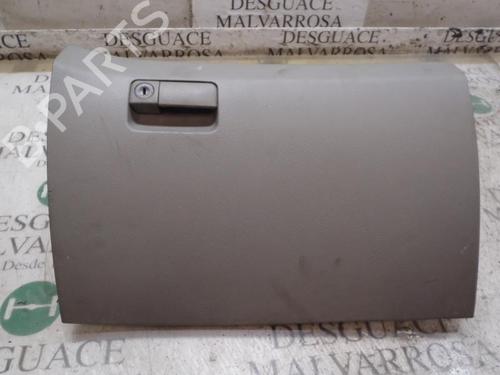 Used Glove box KIA CERATO I Hatchback (LD) 2.0 CRDi (112 hp) 4015857
