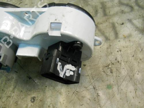 Commande Chauffage FORD TRANSIT CONNECT (P65_, P70_, P80_) 1.8 Di | BP3783764I5 