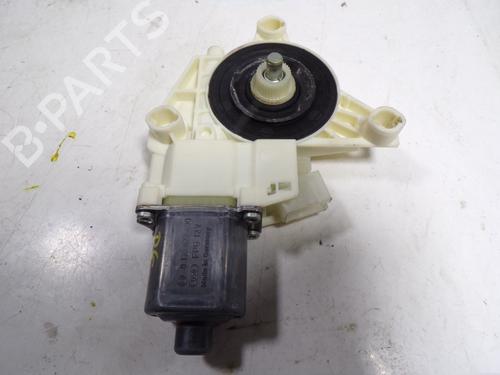 Used Left front window motor Left front window motor MERCEDES-BENZ B-CLASS Sports Tourer (W246, W242) [2011-2018] 7637572 7637572