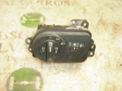 Used Headlight switch FORD FIESTA V (JH_, JD_) 1.4 TDCi (68 hp) 3765264