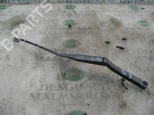 Used Front windshield wiper arm BMW 3 (E36) 325 tds (143 hp) 3758442
