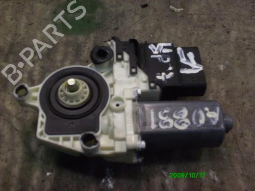 Used Right rear window motor Right rear window motor 3745898 3745898