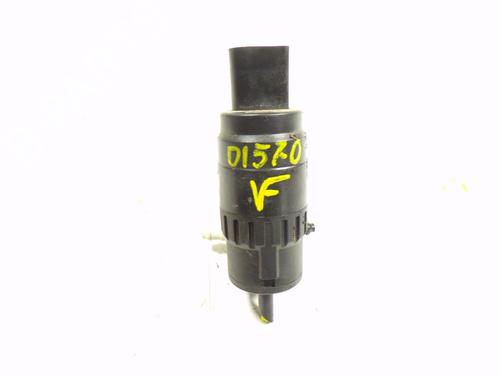 Used Washer pump Washer pump VW GOLF VII (5G1, BQ1, BE1, BE2) [2012-2021] 14286843 14286843