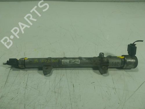 Used Injection rail MERCEDES-BENZ CLA Shooting Brake (X117) CLA 220 CDI / d (117.903) (177 hp) 17384433