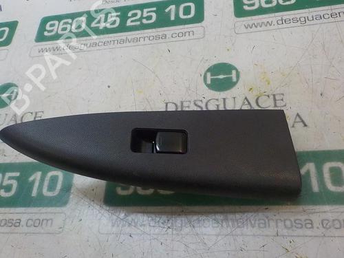 Used Right front window switch Right front window switch NISSAN NOTE (E11, NE11) [2005-2013] 3866707 3866707