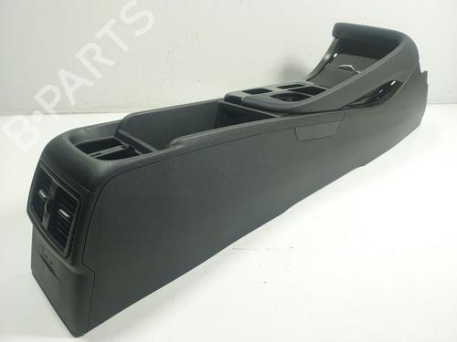 Used Armrest / Center console Armrest / Center console BMW X2 (F39) xDrive 20 i (192 hp) 24472792 24472792