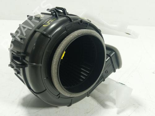 Used Heater blower motor Heater blower motor TOYOTA C-HR (_X2_, _H2_) Hybrid (MAXH20) (197 hp) 27887924 27887924
