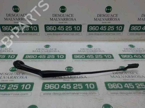 Used Front windshield wiper arm FORD FOCUS III 1.6 Ti (125 hp) 4193136