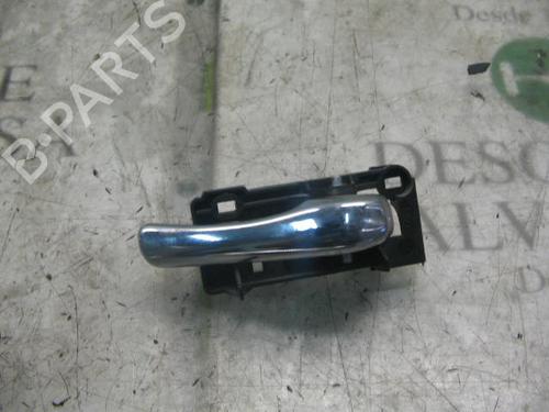 Used Front right interior door handle Front right interior door handle ALFA ROMEO 147 (937_) 1.9 JTD (937.AXD1A, 937.BXD1A, 937.AXV1A, 937.BXB1A,... (115 hp) 3771337 3771337