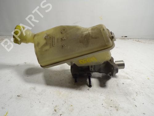 Used Brake master cylinder CITROËN C3 Picasso (SH_) [2008-2025]  7116841