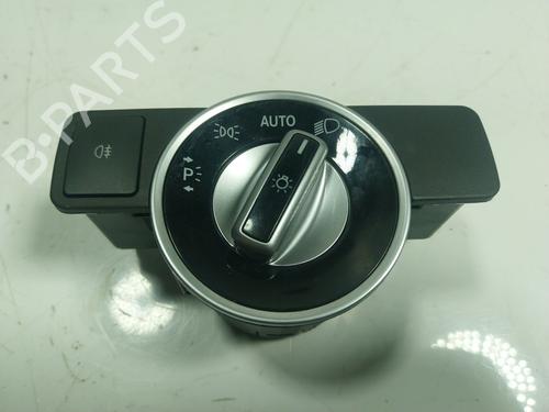 Used Headlight switch Headlight switch MERCEDES-BENZ GLA-CLASS (X156) GLA 180 (156.942) (122 hp) 17110285 17110285