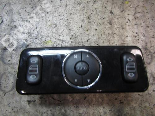Used Right rear window switch Right rear window switch MERCEDES-BENZ M-CLASS (W163) ML 270 CDI (163.113) (163 hp) 3837657 3837657
