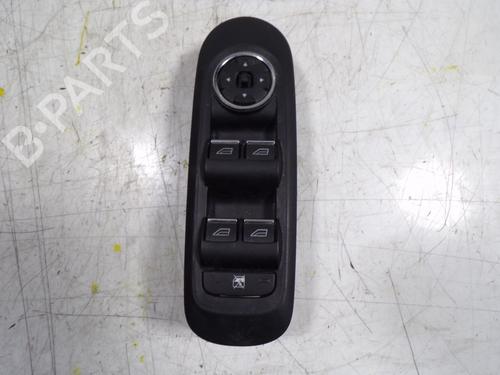 Used Left front window switch FORD MONDEO IV (BA7) 2.0 TDCi (140 hp) 8892581