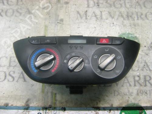 Comando clima TOYOTA RAV 4 II (_A2_) 2.0 4WD (ACA21, ACA20) (150 hp) 3733723