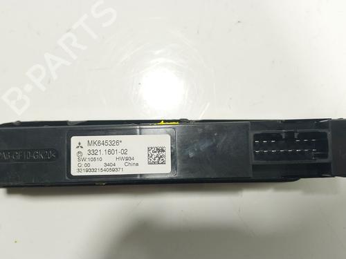 Right front window switch MITSUBISHI CANTER Platform/Chassis (FB_, FE_, FG_) | BP36049963I26 - Image 3