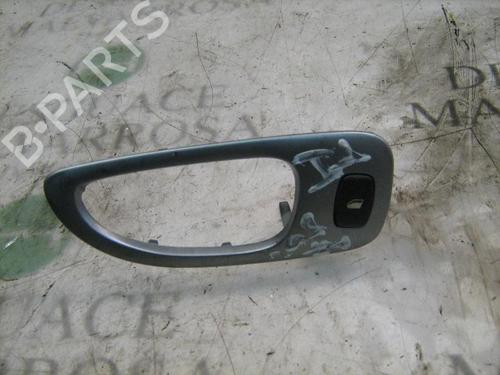 Used Right rear window switch Right rear window switch PEUGEOT 307 (3A/C) 2.0 HDi 90 (90 hp) 3767519 3767519