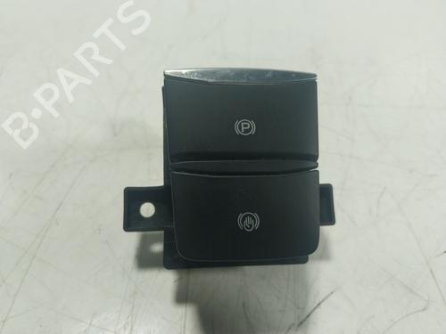 hand-brake-ford-kuga-iii-dfk-2293117-lb5t2b623aaw-2019-19144769 main image