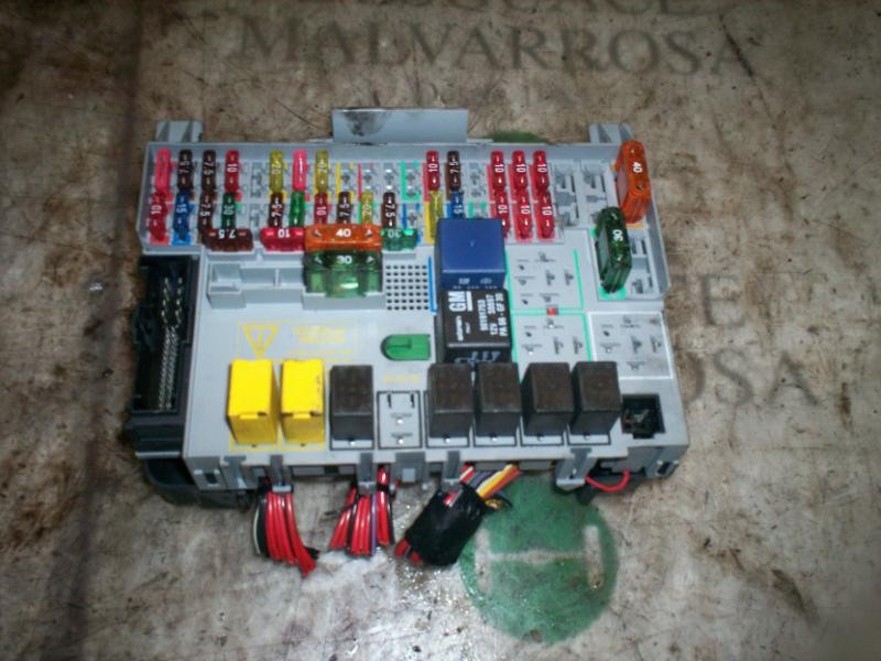 Fuse box OPEL ASTRA G Hatchback (T98) 1.7 TD (F08, F48) 3741793 BParts