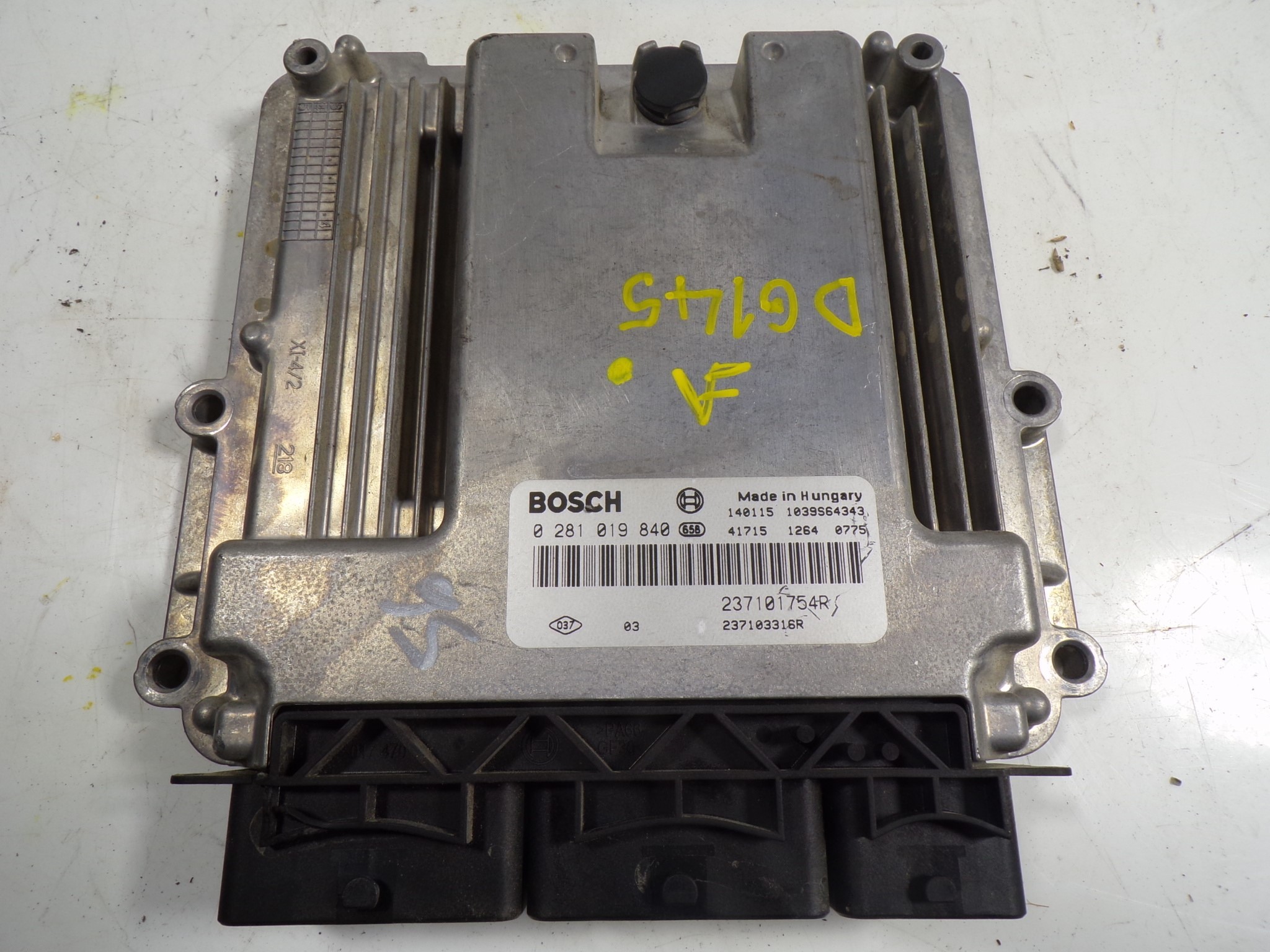 Engine control unit (ECU) OPEL VIVARO A Van (X83) 2.0 CDTI (F7) 7055650 ...