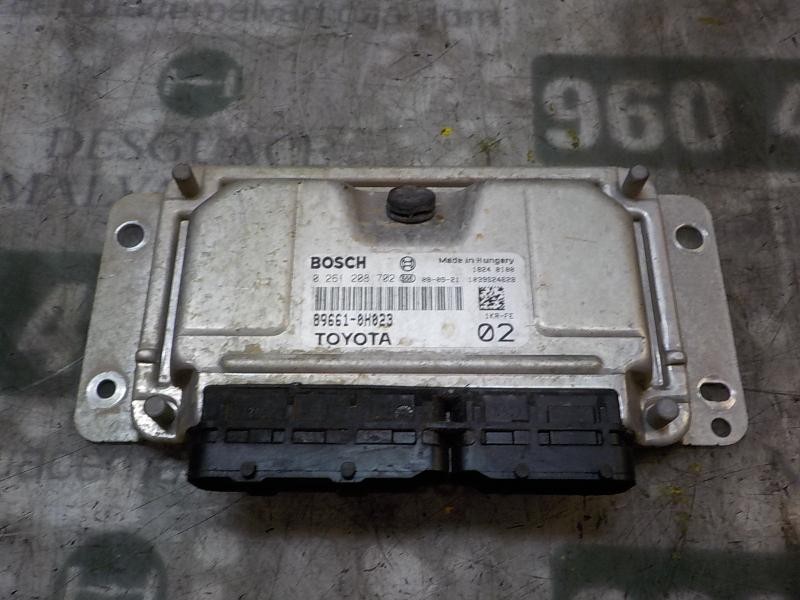Engine Control Unit ECU PEUGEOT 107 PM PN 1 0 3864115 B Parts