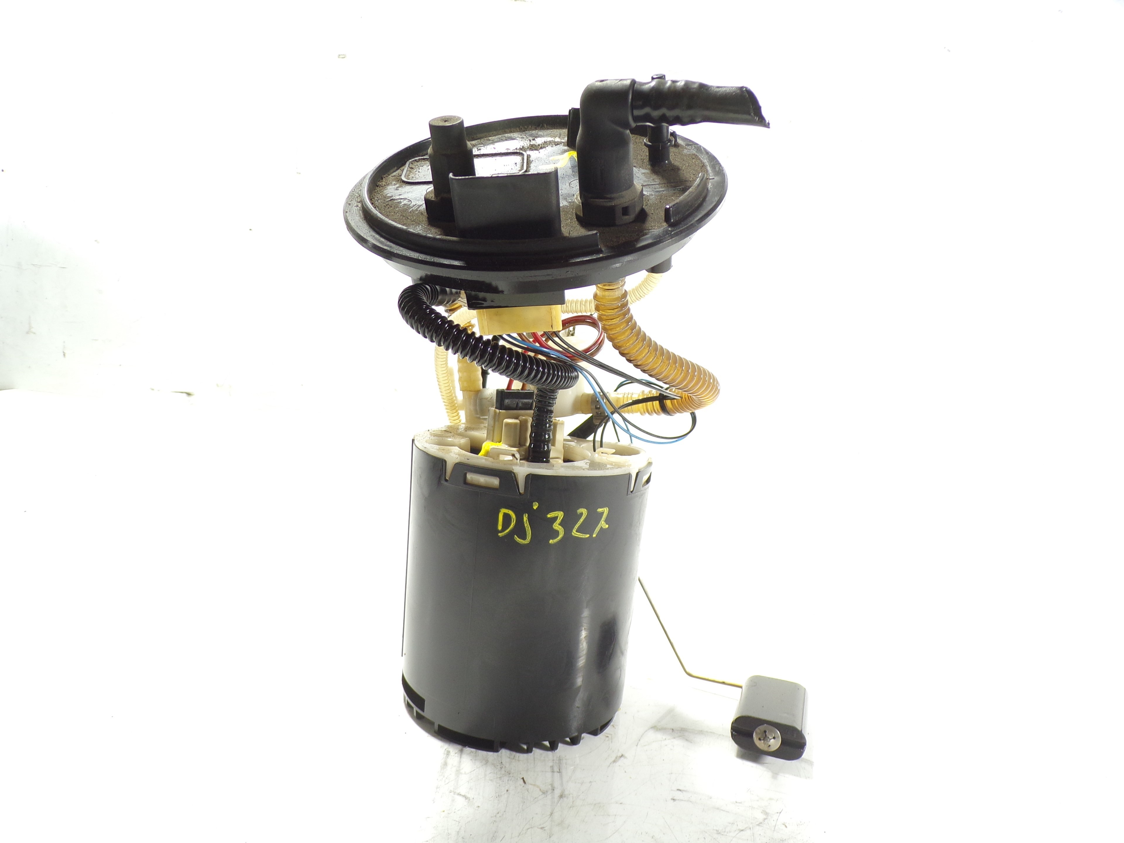 Fuel pump JAGUAR XF I (X250) 2.7 D 9831190 BParts