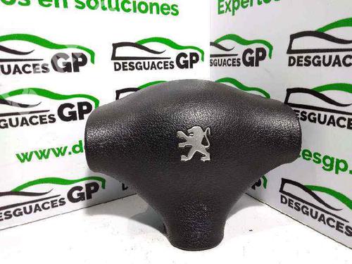 Used Driver airbag Driver airbag PEUGEOT 206 Hatchback (2A/C) 1.9 D (69 hp) 7143837 7143837