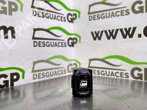 Used Right front window switch Right front window switch CITROËN BERLINGO / BERLINGO FIRST MPV (MF_, GJK_, GFK_) 1.9 D (MFDJY) (68 hp) 7137516 7137516