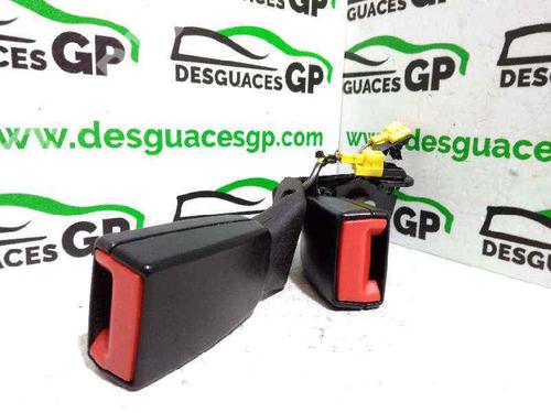 Used Rear right belt tensioner Rear right belt tensioner MERCEDES-BENZ E-CLASS (W212) E 220 CDI / BlueTEC (212.001, 212.002) (170 hp) 7149133 7149133