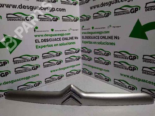 Used Tailgate handle Tailgate handle CITROËN XSARA Coupe (N0) 1.6 16V (109 hp) 7144704 7144704