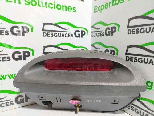 Used Third brake light Third brake light FORD MONDEO II (BAP) 1.8 TD (90 hp) 7127004 7127004