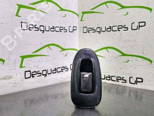 Used Right front window switch Right front window switch KIA SEPHIA Saloon (FA) 1.5 i (80 hp) 7138093 7138093