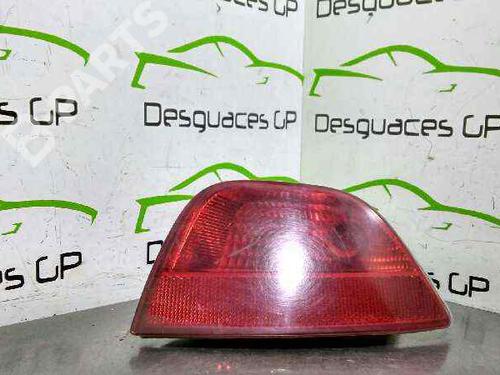 Used Rear fog light Rear fog light FORD FOCUS I (DAW, DBW) 1.8 Turbo DI / TDDi (90 hp) 7137537 7137537