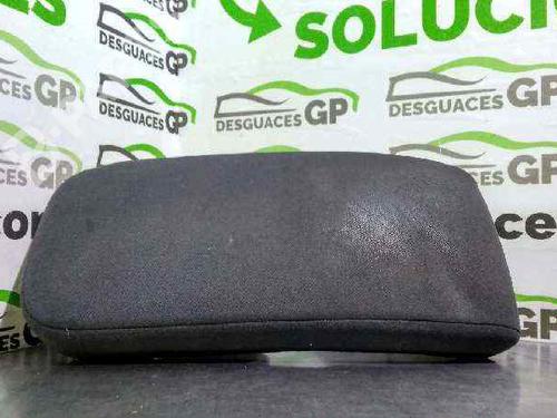 Used Armrest / Center console Armrest / Center console RENAULT MEGANE II Estate (KM0/1_) 1.9 dCi (KMRG, KM1G, KM0G, KM2C) (120 hp) 7154099 7154099