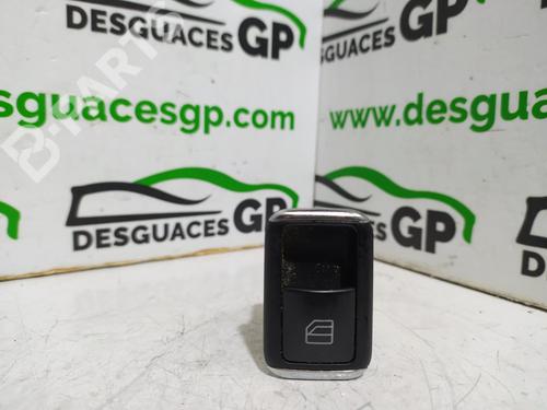 Used Right rear window switch Right rear window switch MERCEDES-BENZ C-CLASS (W204) C 200 CDI (204.007, 204.006) (136 hp) 7153907 7153907