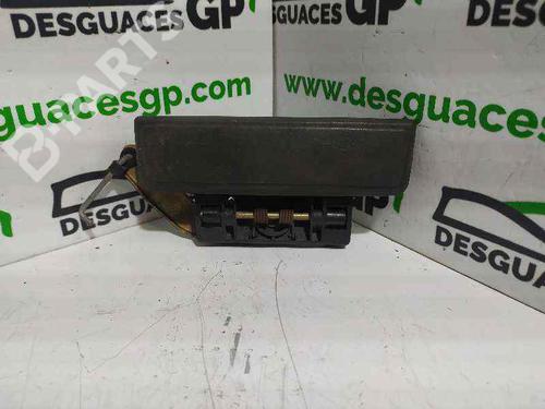 Used Front left exterior door handle Front left exterior door handle PEUGEOT 205 II (20A/C) 1.4 (75 hp) 7128427 7128427