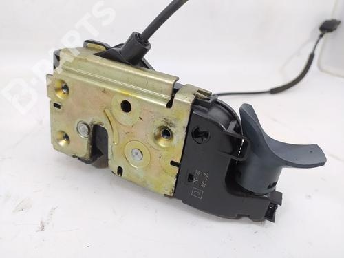 front-left-lock-nissan-primera-hatchback-p12-19-dci-2002-10321179 main image