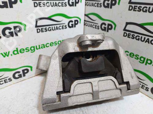 Used Engine mount Engine mount VW GOLF IV (1J1) 1.9 TDI (110 hp) 10266399 10266399