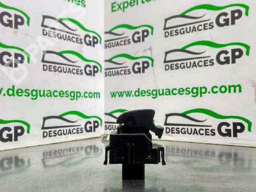 Used Right front window switch Right front window switch TOYOTA COROLLA Saloon (_E12_) 1.4 D-4D (NDE120_, NDE120R) (90 hp) 7141971 7141971