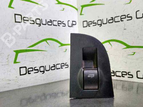 Used Left rear window switch Left rear window switch AUDI A6 C5 (4B2) 2.5 TDI (150 hp) 7137449 7137449